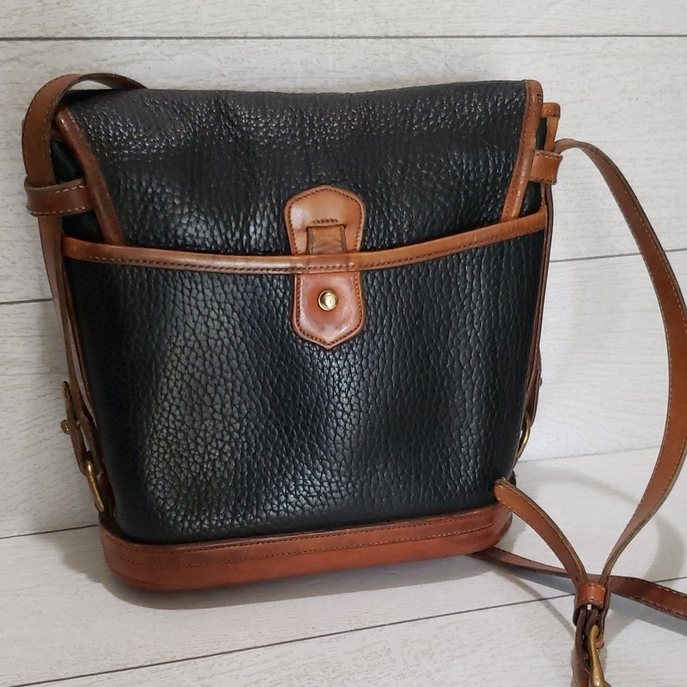 Vintage Dooney and Bourke black/brown pebble leather crossbody bag - Picture 6 of 9